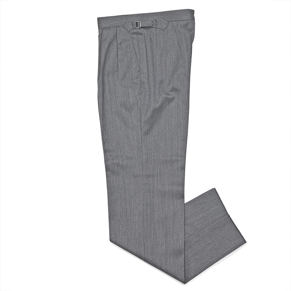 Fumiya Hirano THE TROUSERS(フミヤヒラノトラウザーズ)<br>MADDOX ウール カバートクロス サイドアジャスター 2インプリーツパンツ 33062001182
